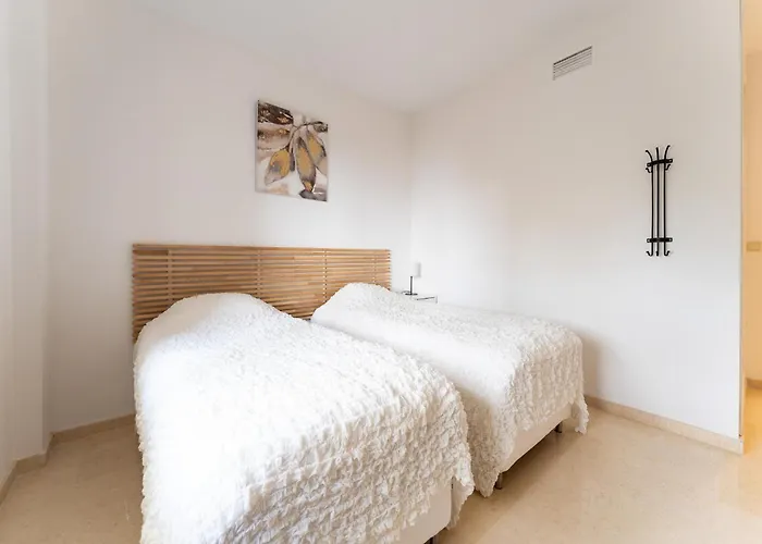 Cosy In Elviria, アパート